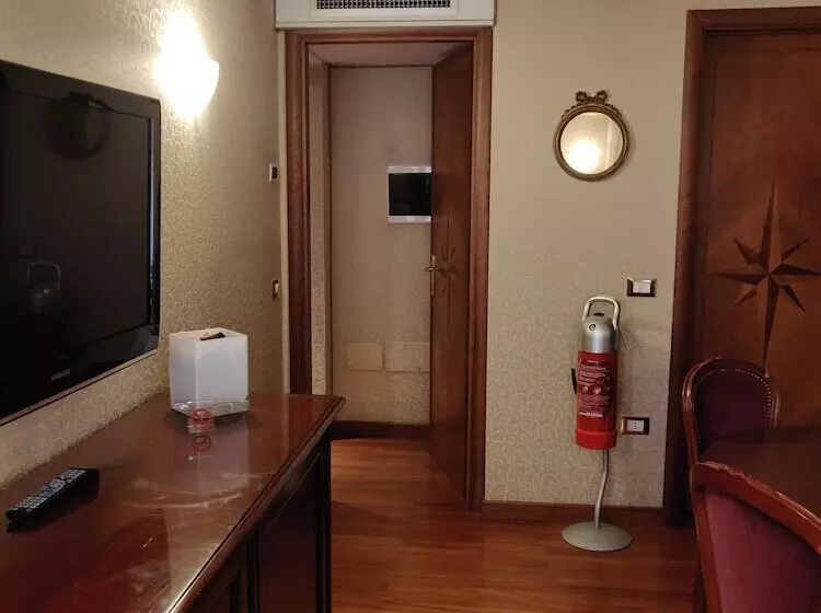 هتل Ca  Marinella