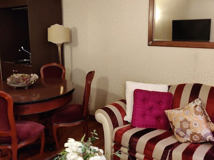 هتل Ca  Marinella