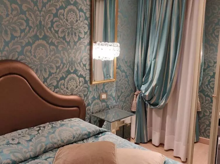 هتل Ca  Marinella