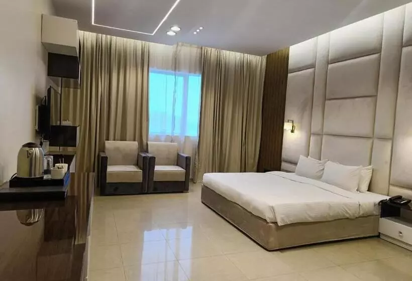 ホテル Clifton International