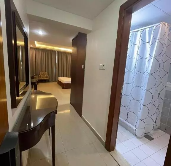 ホテル Clifton International