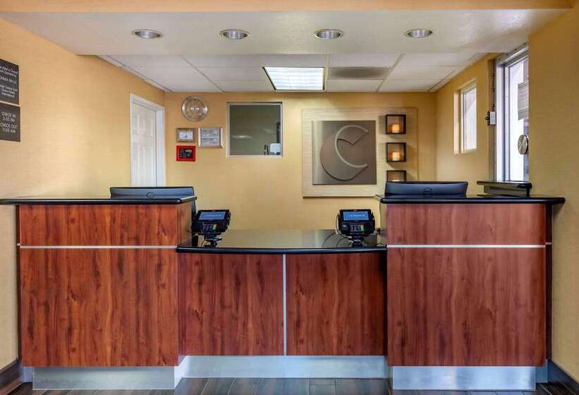 فندق Comfort Inn & Suites Near Universal  N. Hollywood  Burbank