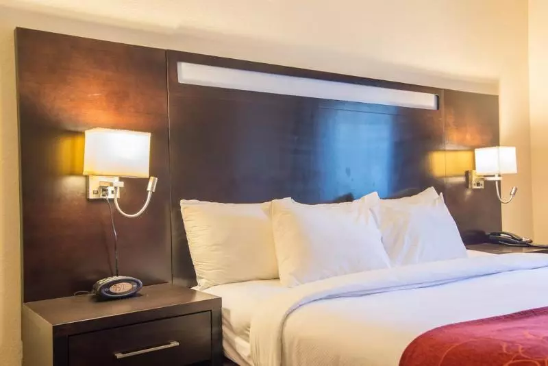 호텔 Comfort Suites Northside Hospital Gwinnett