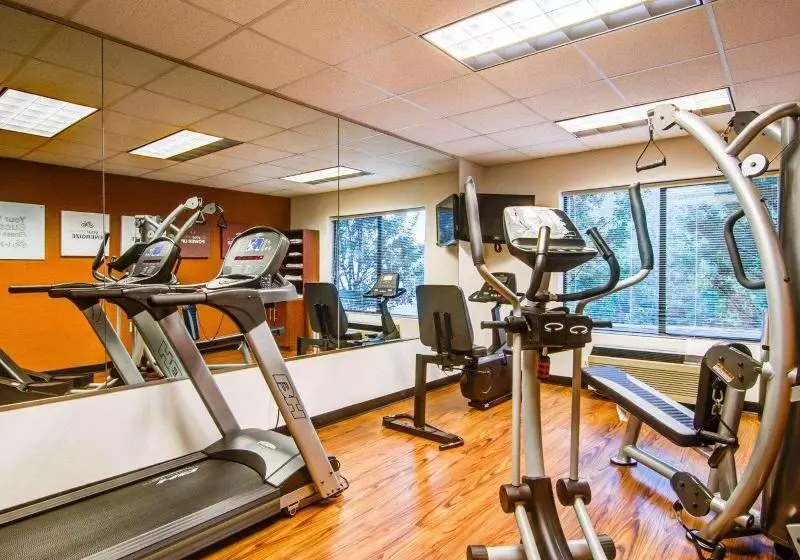 호텔 Comfort Suites Northside Hospital Gwinnett