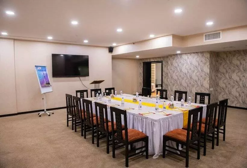 Grandeur Hotel Al Barsha