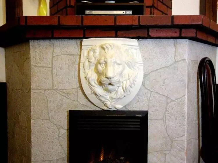 Hotelli Art House Rooms