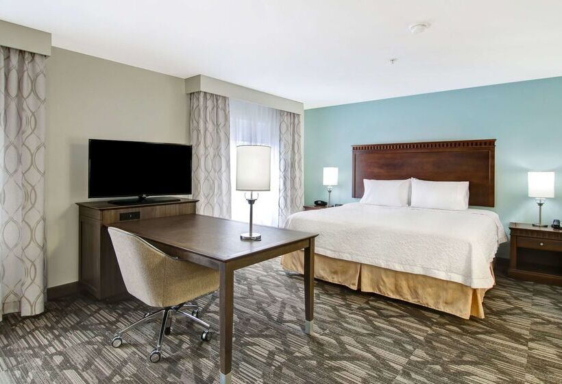 فندق Hampton Inn & Suites Saint John