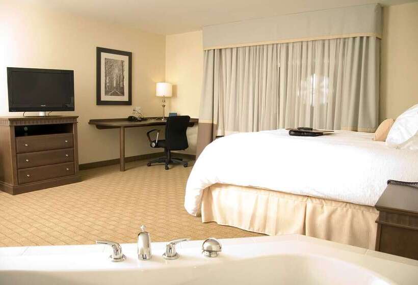 فندق Hampton Inn & Suites Saint John