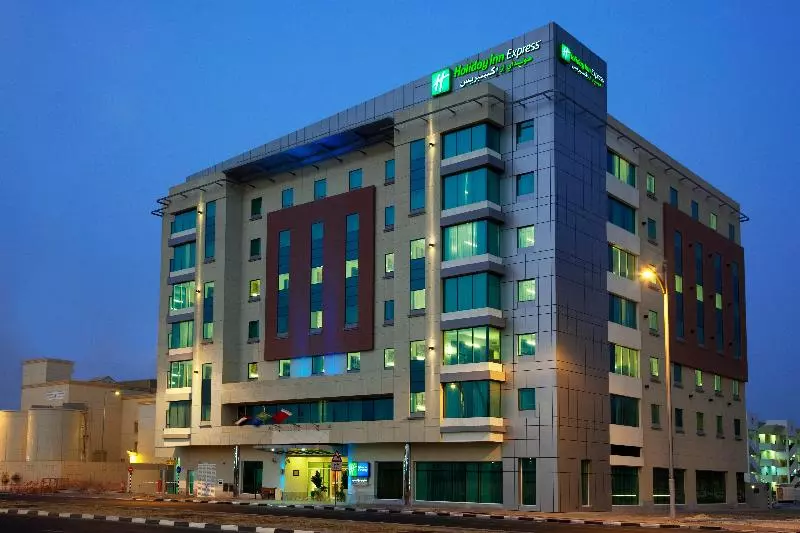 هتل Holiday Inn Express Dubai, Jumeirah, An Ihg