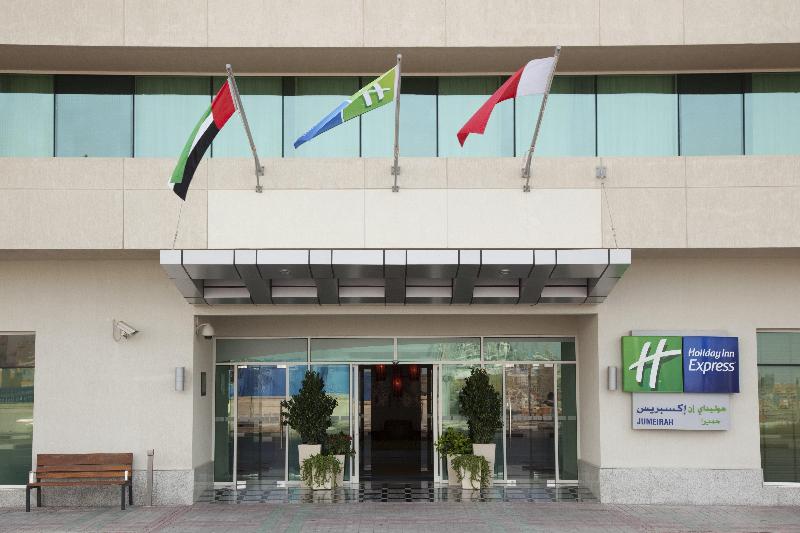 Отель Holiday Inn Express Dubai, Jumeirah, An Ihg