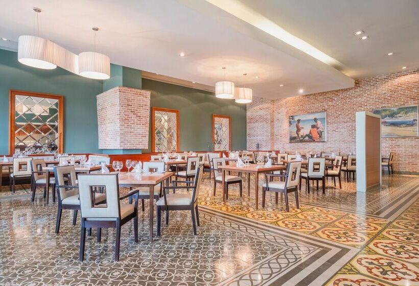 هتل JOIA Rose Hall by Iberostar