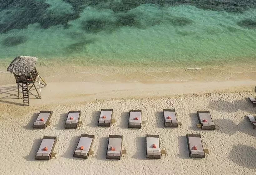 בית מלון כפרי JOIA Rose Hall by Iberostar