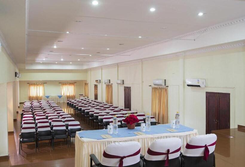 فندق Isola Di Cocco Ayurvedic Beach Resort