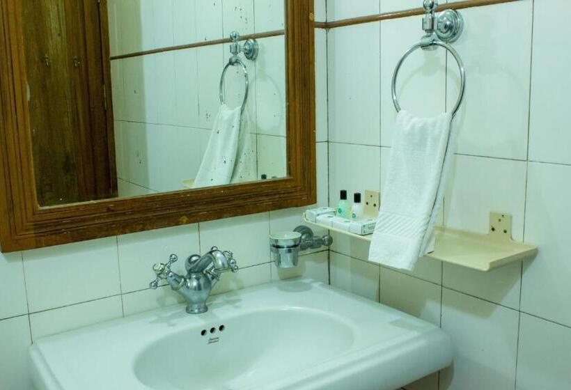 فندق Isola Di Cocco Ayurvedic Beach Resort