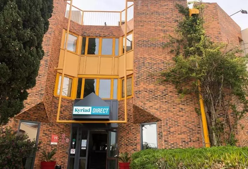 Отель Noemys Toulon La Valette