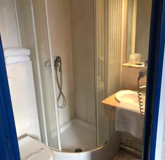 Отель Noemys Toulon La Valette