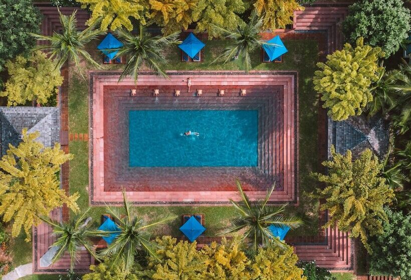 هتل Melati Beach Resort & Spa