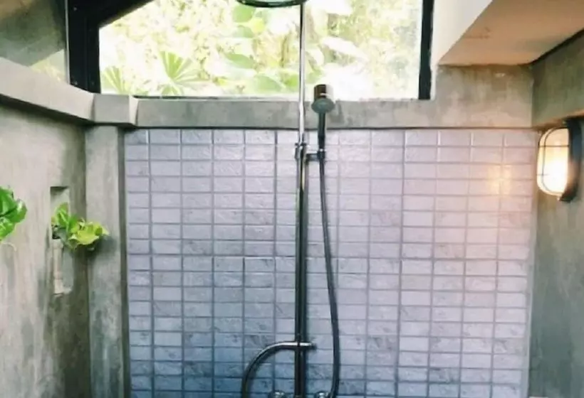 בית מלון כפרי Mooban Talay Resort