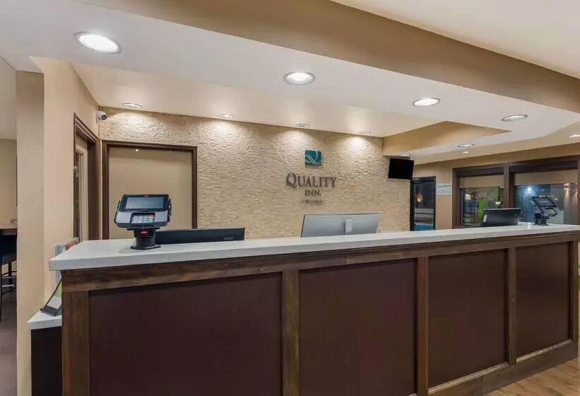 فندق Quality Inn