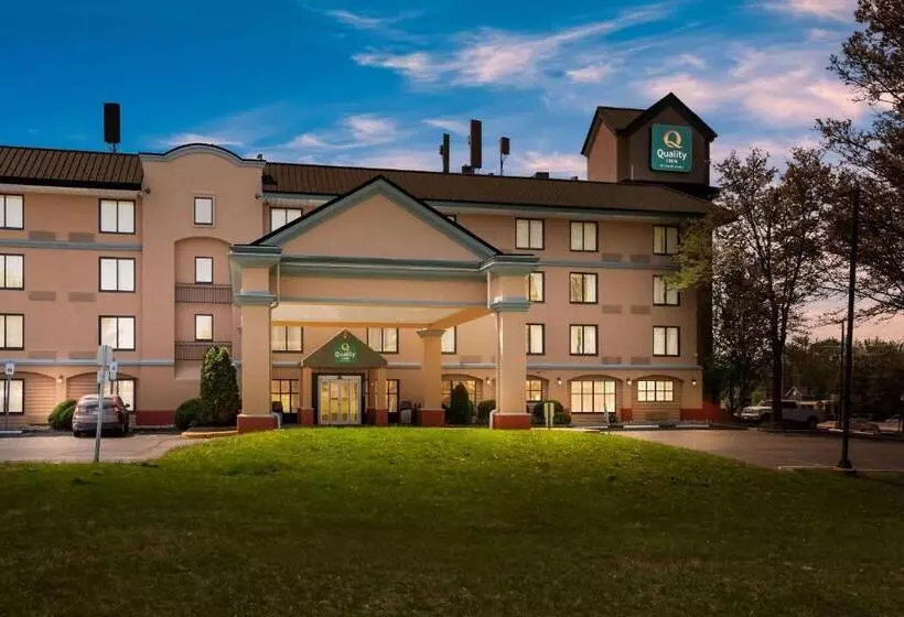 هتل Quality Inn Near Princeton