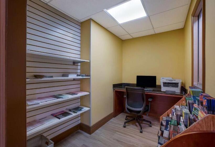 Отель Quality Inn Near Princeton