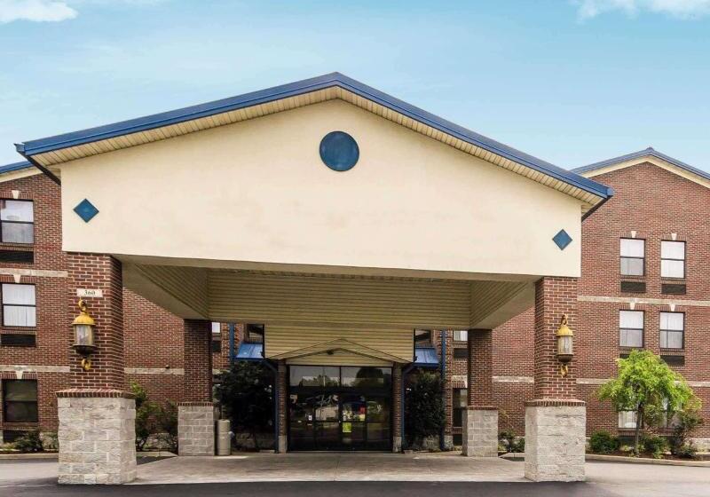 בית מלון כפרי Quality Suites