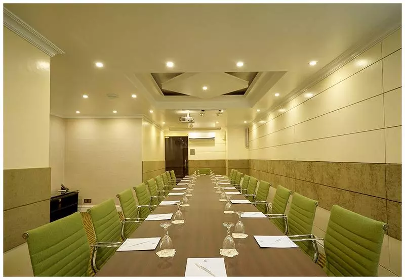 هتل Royal Park Residence