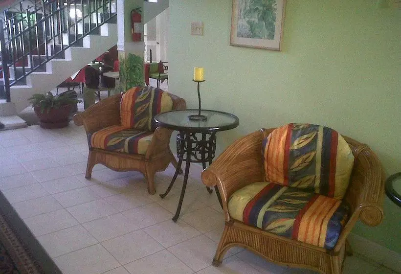 هتل Royal Reef Resort