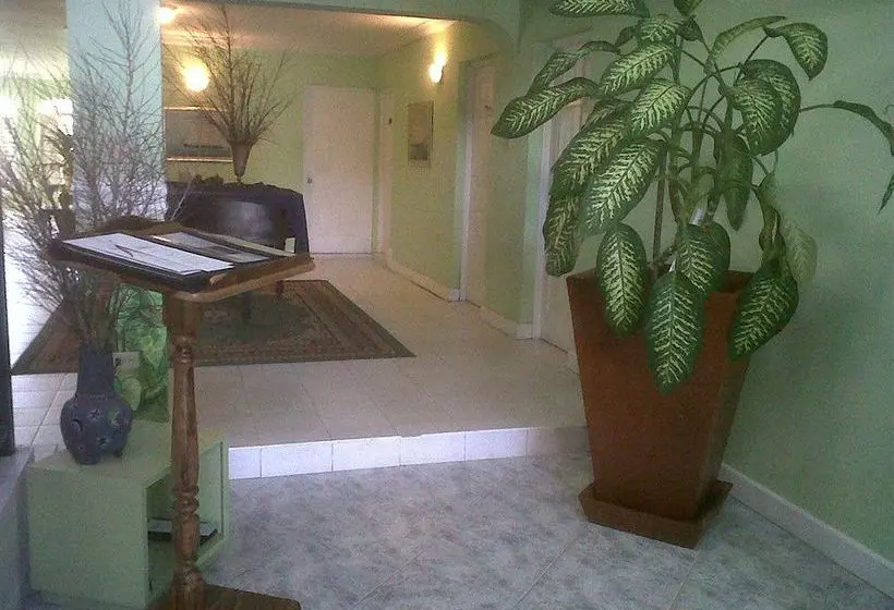 هتل Royal Reef Resort