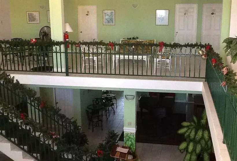 هتل Royal Reef Resort