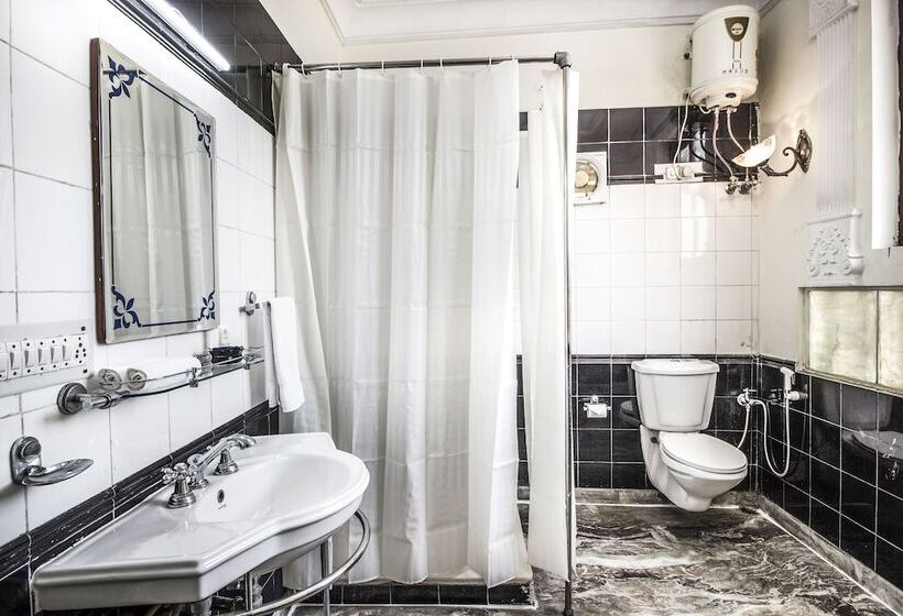 فندق Sugan Niwas Palace