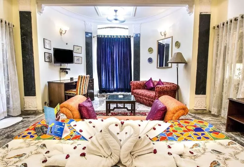 酒店 Sugan Niwas Palace