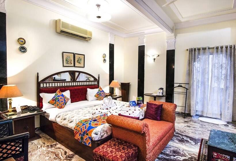 فندق Sugan Niwas Palace