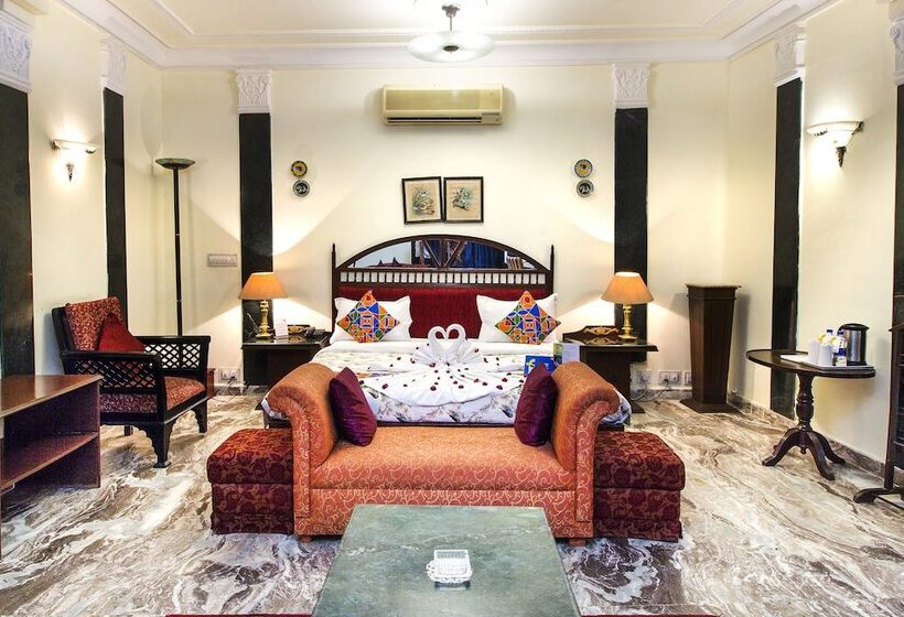 فندق Sugan Niwas Palace