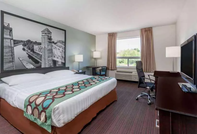 Отель Super 8 By Wyndham Peterborough