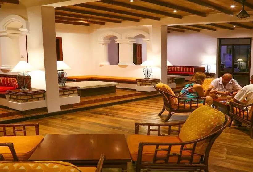 Отель The Palms