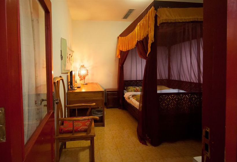 Hotel Tiananmen Best Year Courtyard