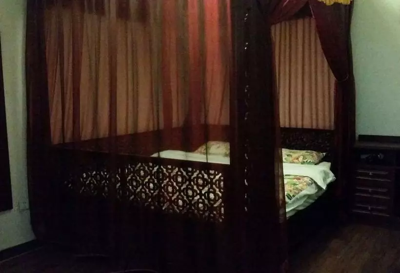 Szálloda Tiananmen Best Year Courtyard