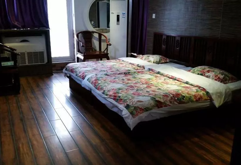 Szálloda Tiananmen Best Year Courtyard