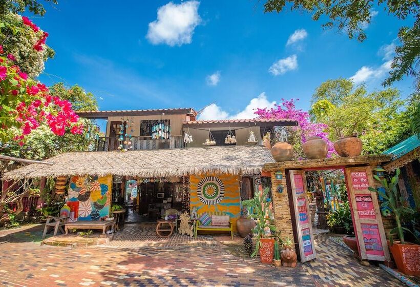 בית מלון כפרי Varinda Resort