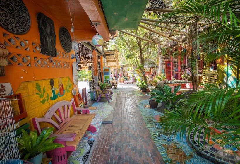 בית מלון כפרי Varinda Resort