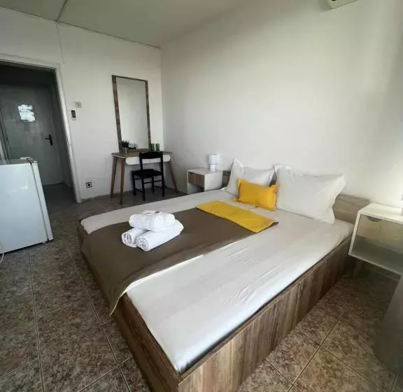 בית מלון כפרי Varshava