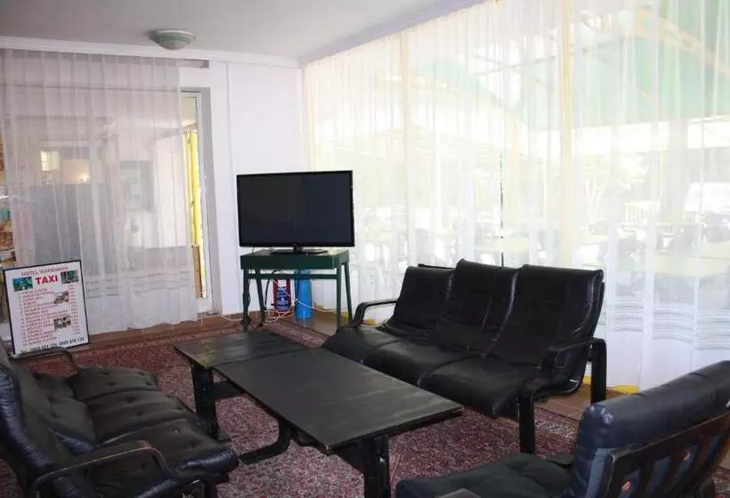 בית מלון כפרי Varshava