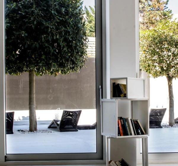 בית מלון כפרי White