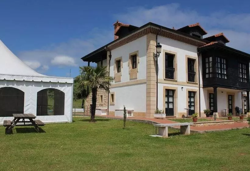 La Casona De La Roza