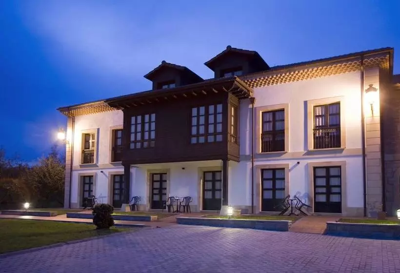 La Casona De La Roza