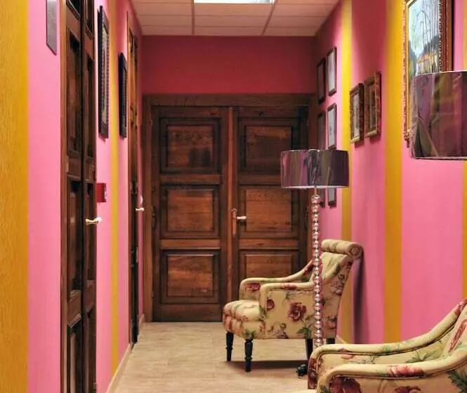 La Casona De La Roza