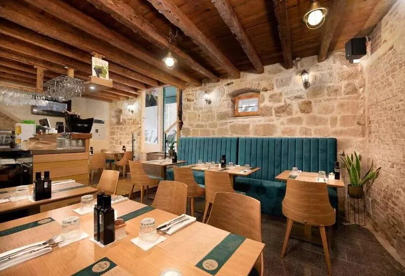 Villa Matejuska Heritage