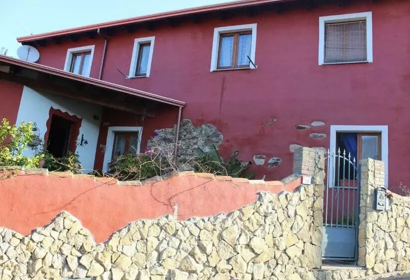 تختخواب و صبحانه Affitti Brevi Tzia Licca