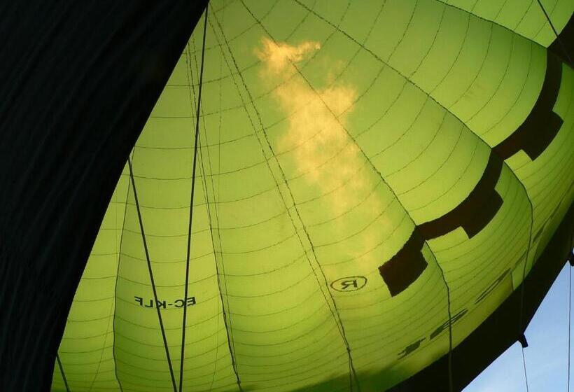 민박 Château De Salvert Appartement & Chambre D Hôtes
